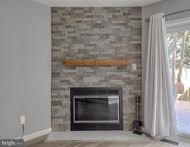 Foto del edificio - 45632 Longfields Village Dr