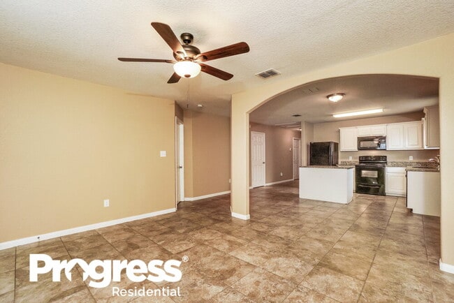 Building Photo - 11475 Coral Canyon