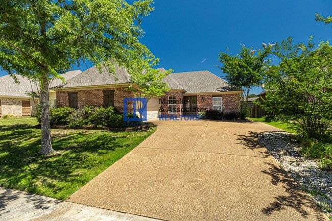 3 Bed/2 Bath Home in Provonce Park of Brandon - 3 Bed/2 Bath Home in Provonce Park of Brandon