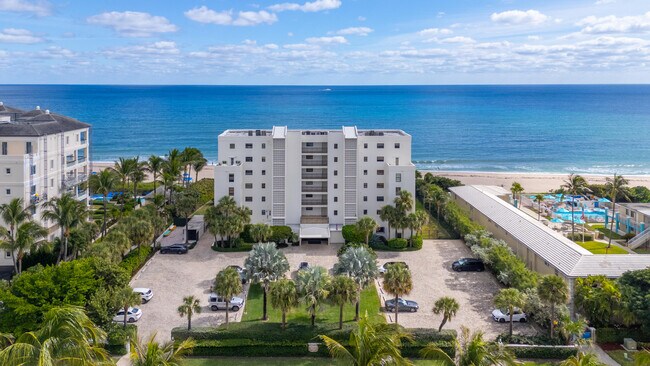 Foto del edificio - 3951 N Ocean Blvd