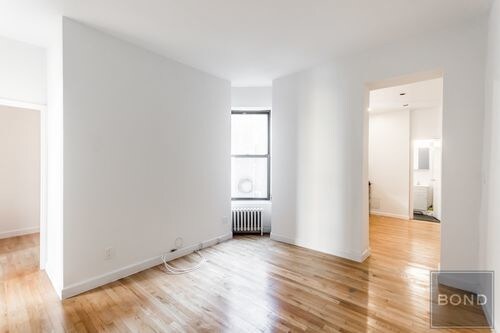 Foto del edificio - 322 E 91st St