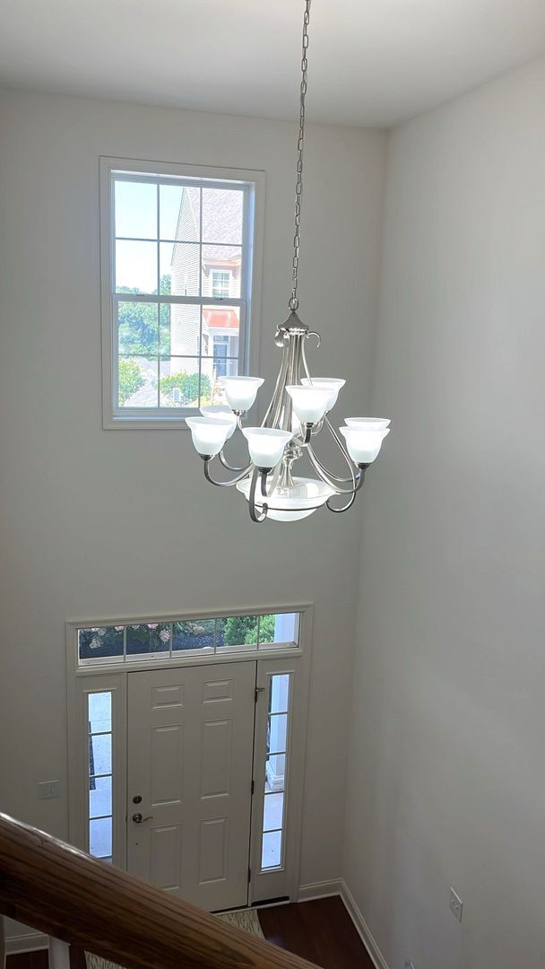 Building Photo - Stunning 4-Bedroom Townhouse in Newtown Sq...