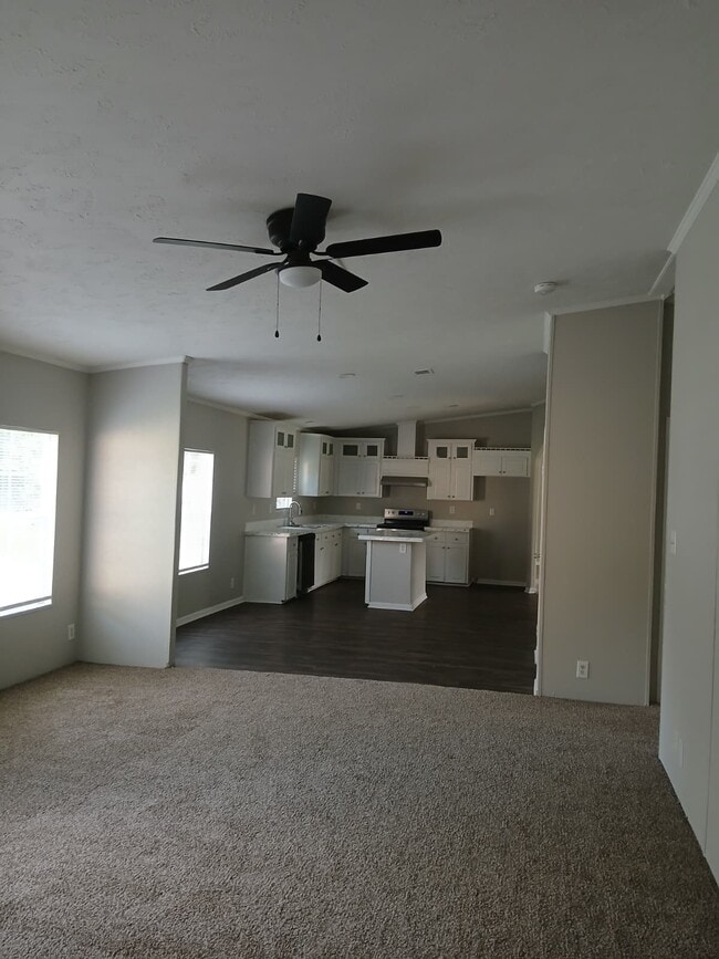Building Photo - 15641 Deer Glen Ln