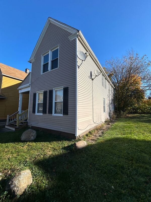 Building Photo - 3139 W 86th St