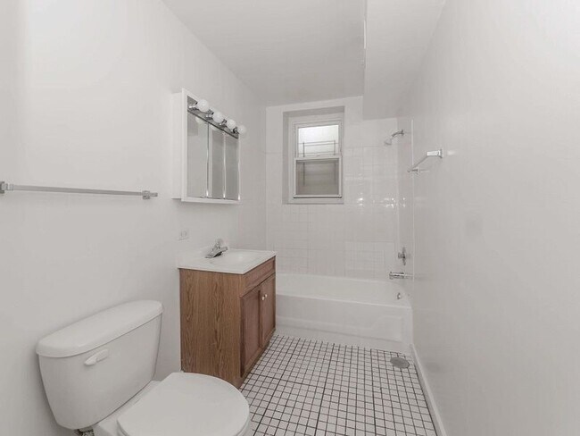 Foto del edificio - 4403 N Sheridan Rd
