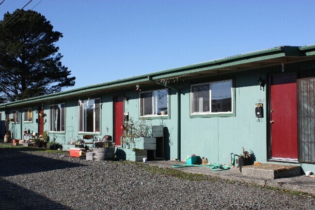 Foto del edificio - 1415/1421 S STREET