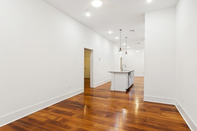 Foto del edificio - Single Family Modern Elegance in the Heart of Milan, New Orleans