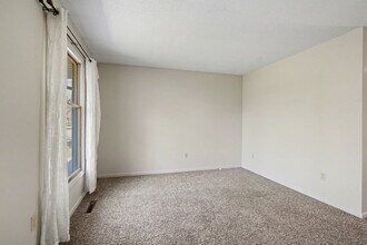 Building Photo - 5705 Lessandro St