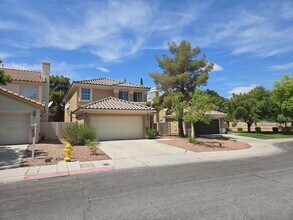 Building Photo - 1309 Paraiso St
