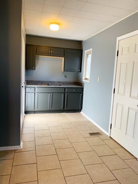 Foto del edificio - WEST SIDE 3BR RANCH HOME AVAILABLE NOW!