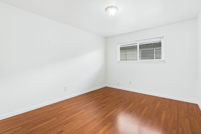Photo - 248 Greendale Way Apartment
