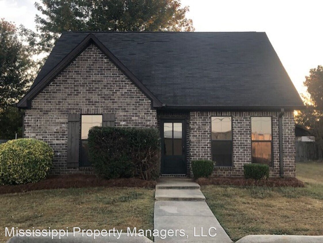 3 br, 3 bath House 1684 Gun Club Road House Rental in Tupelo, MS