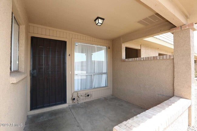 Building Photo - 522 W Blackhawk Dr