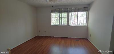 Foto del edificio - 7937 Tyson Oaks Cir