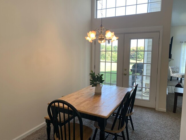 Foto del edificio - 110 Brookstone Ln
