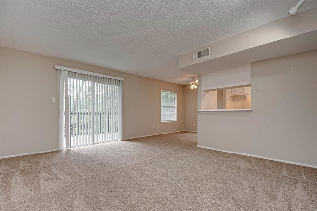 Foto del edificio - 8233 Kingsbrook Rd