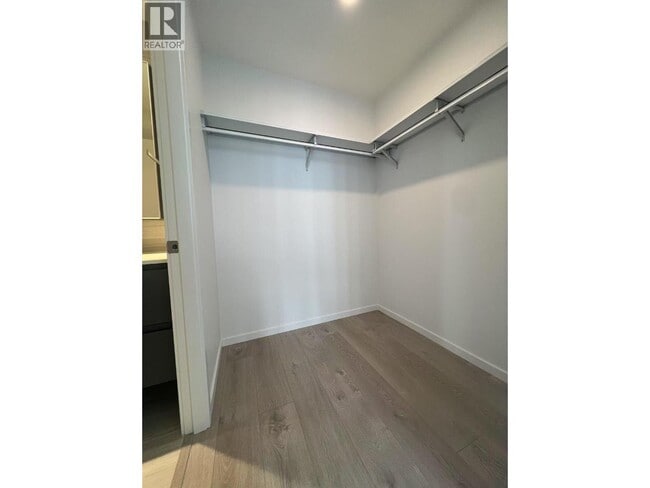 Building Photo - 6808 Minoru Blvd