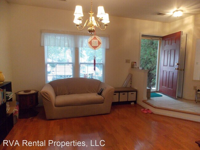 Building Photo - 3 br, 2.5 bath House - 2902 Queensland Drive