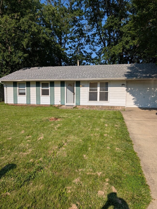 Building Photo - 902 S Duncan Rd