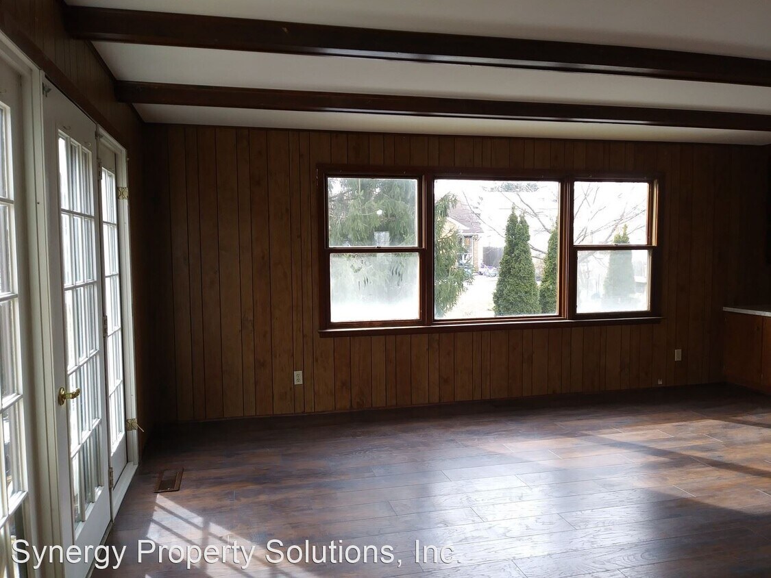 Primary Photo - 3 br, 1 bath House - Massa Ave 65