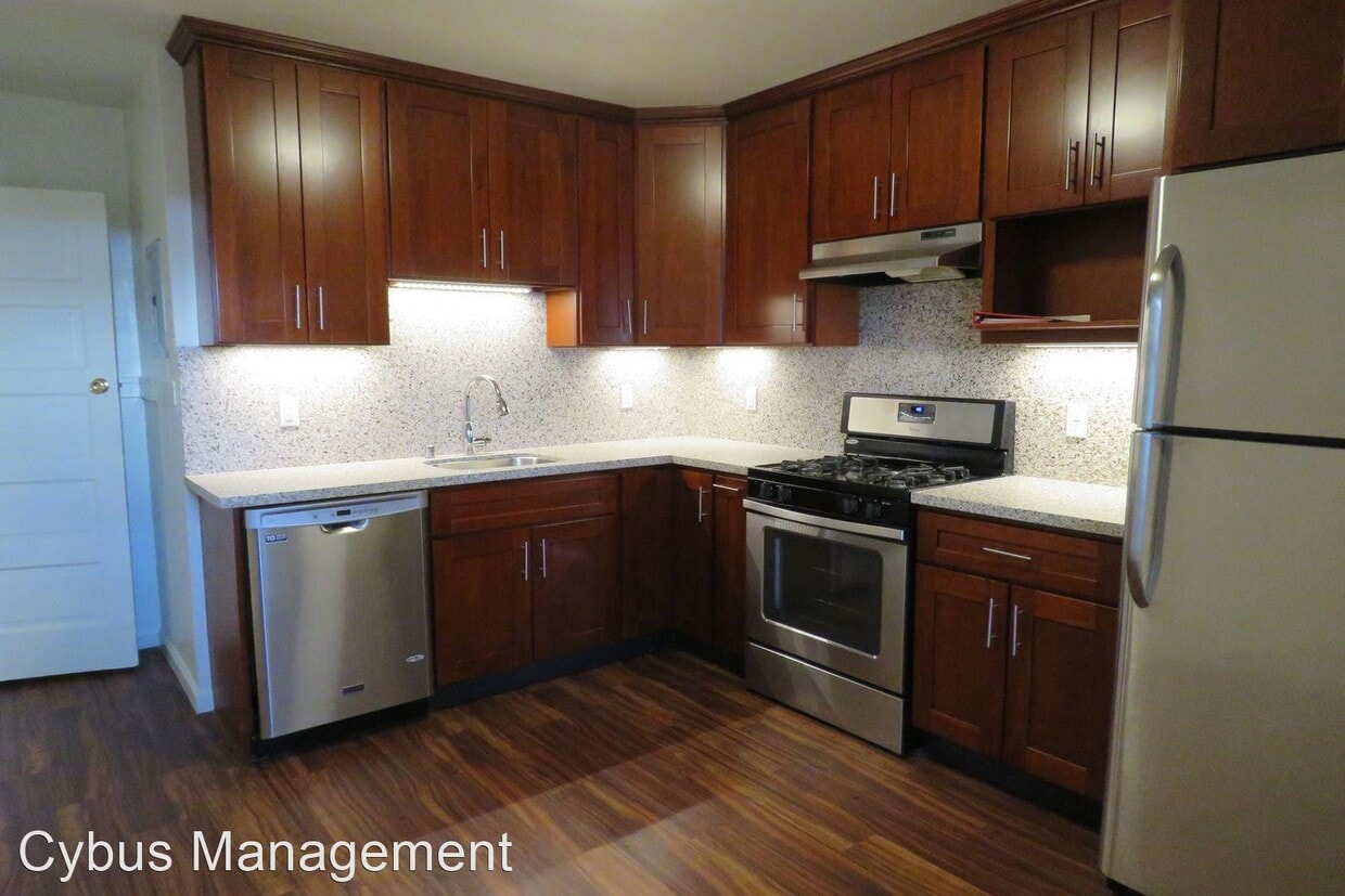 3 br, 1 bath House 5538 Geary Blvd House Rental in San Francisco