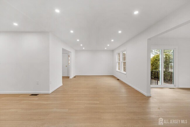 Foto del edificio - 29A Hillsborough Dr