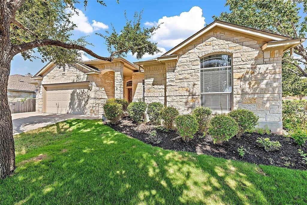 Foto principal - 2105 Settlers Park Loop