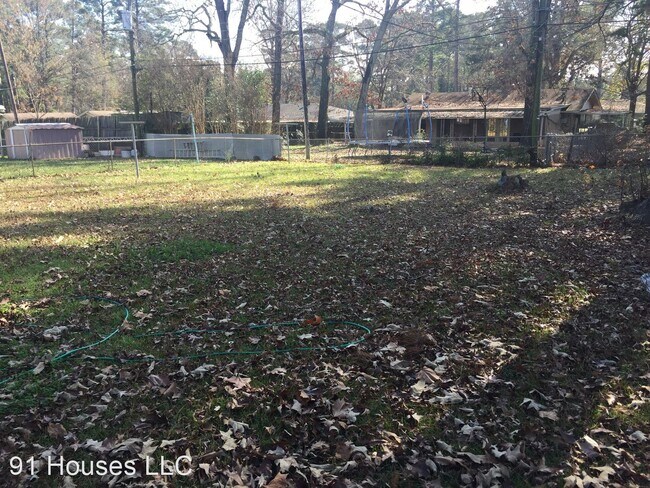 Building Photo - 3 br, 1 bath House - 3047 Karla Cl
