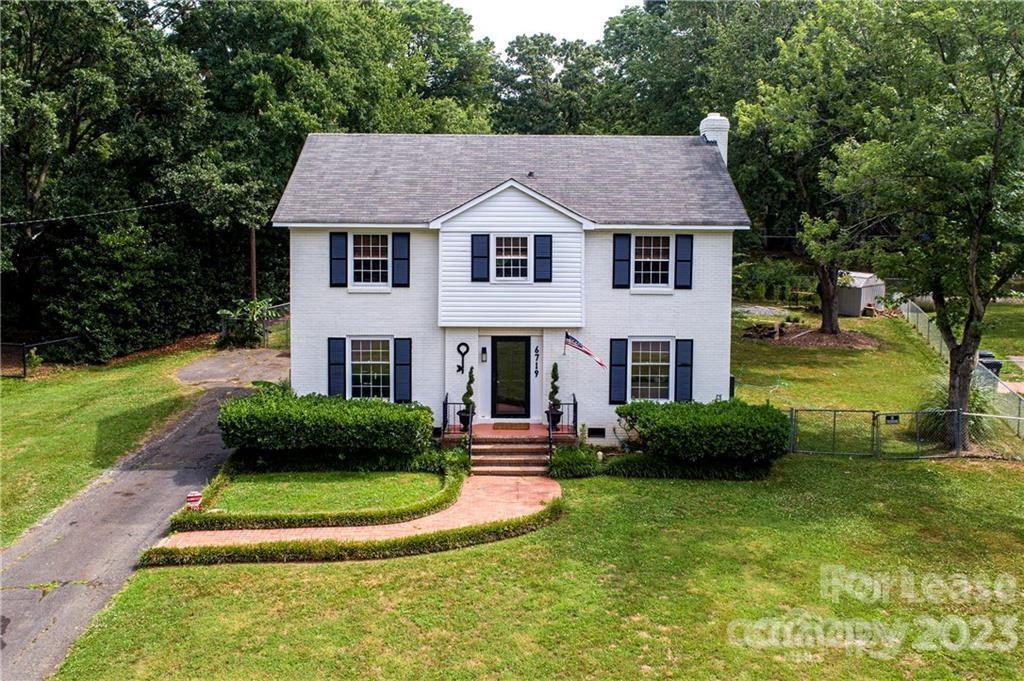 Foto principal - 6719 Bradstock Ln