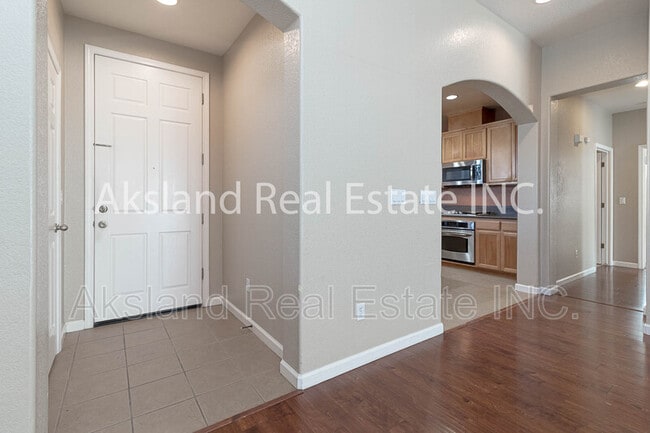 Building Photo - 936 Heartland Dr