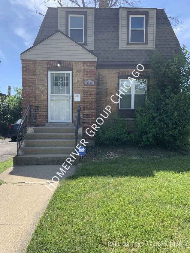 9300 S Francisco Ave, Evergreen Park, IL 60805 House Rental in