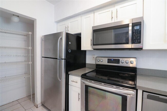 Foto del edificio - 342 NW 84th Terrace