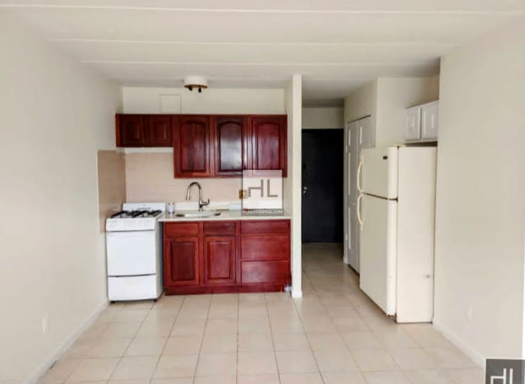 Bright Studio in Elmhurst Apartment for Rent in Queens, NY