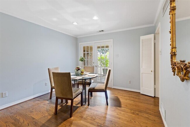 Building Photo - 9152 Villa Park Cir