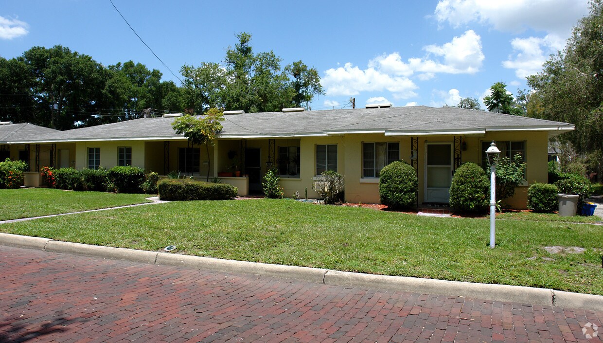Primary Photo - 934 E Walnut St