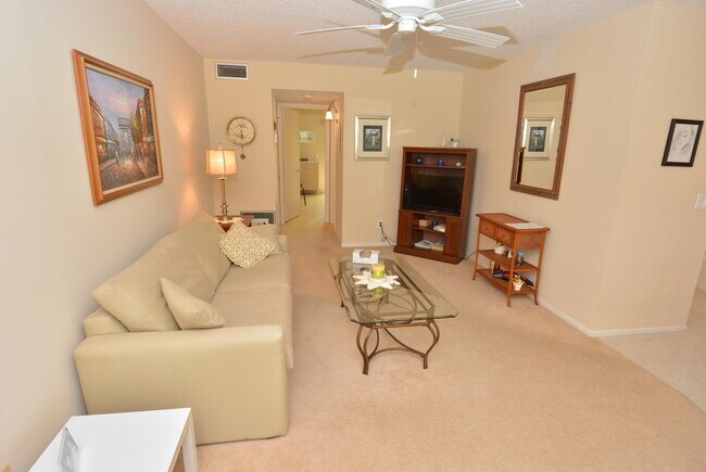 Foto del edificio - 1225 NW 21st St