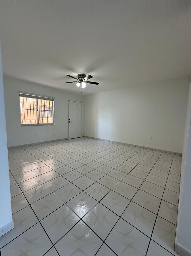 Foto del edificio - 2921 SW 10th St