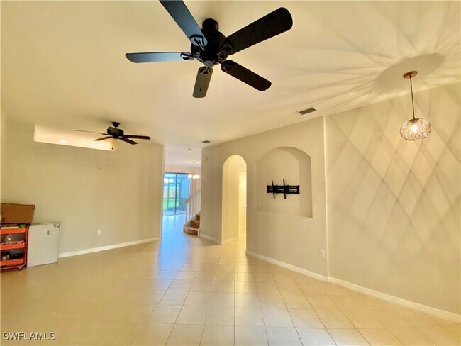 Foto del edificio - 7472 Bristol Cir