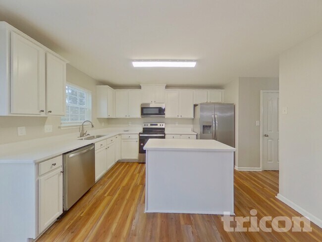 Foto del edificio - 2918 Tall Oaks Dr