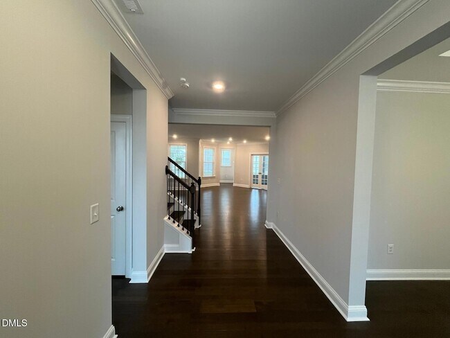Foto del edificio - 3011 Early Planting Ave