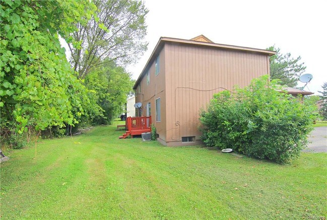 Building Photo - 23173 Middlebelt Rd