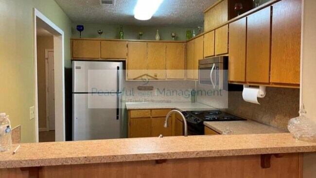 Building Photo - 6339 Olde Towne Dr