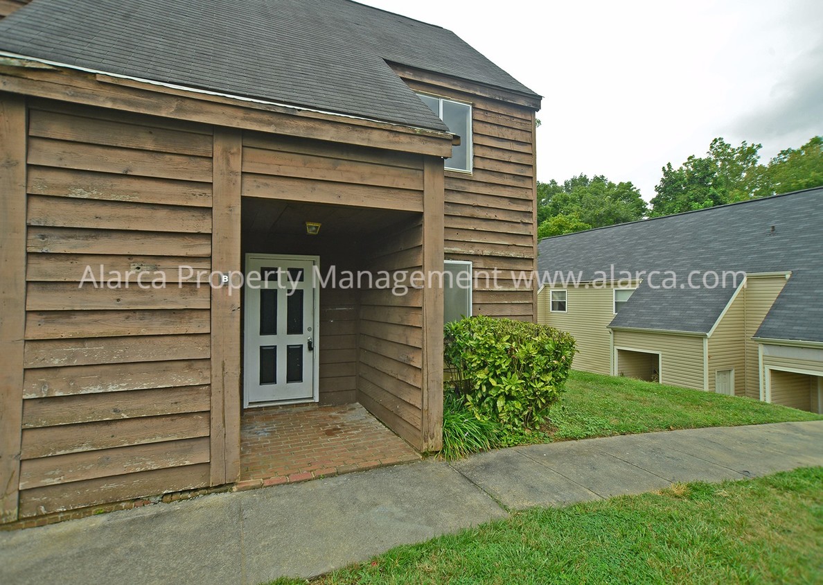 Primary Photo - 9143 Spyglass Pl