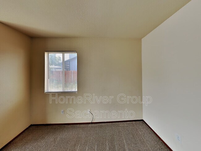 Building Photo - 6015 Casa Nicole Way