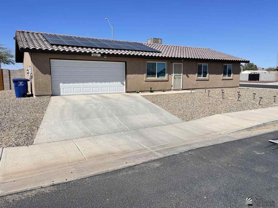 Primary Photo - 8782 E 36th Pl