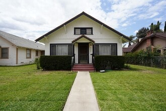 Building Photo - 3750 Taft St