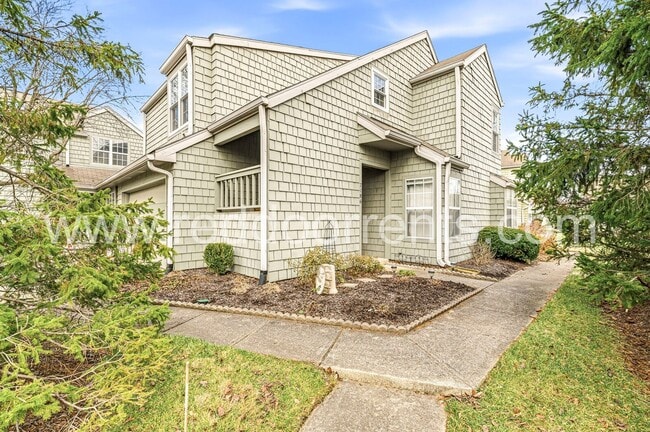 Building Photo - Stylish Waterfront Living Near Keystone at the Crossing