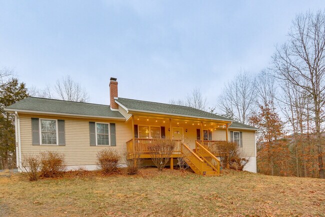 Foto del edificio - 443 Arrowhead Rd