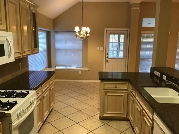 Building Photo - 18419 Sailfish Cove Drive