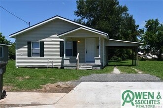Building Photo - 2717 Cypress St